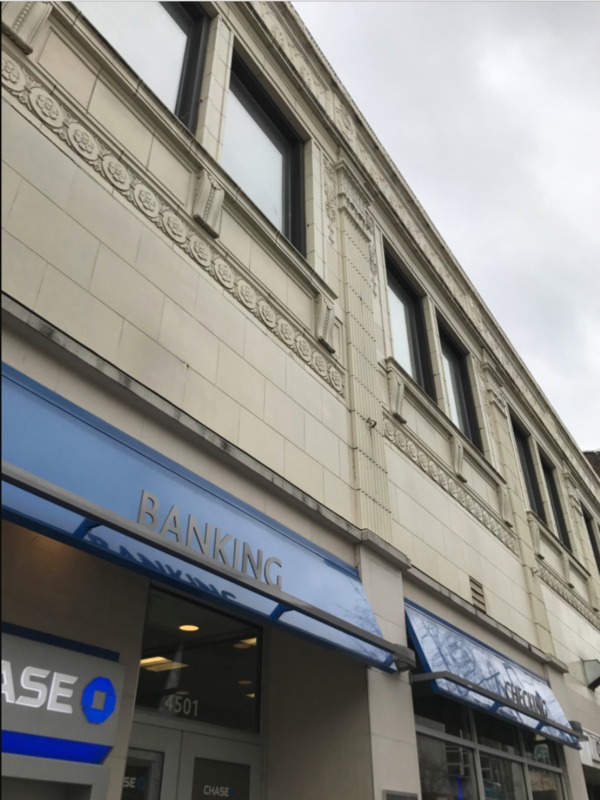 Chase bank - University District (Seattle, WA). Photographed by Michelle Kang on 01/20/17.