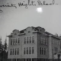 University Heights Grammar School (1903).jpg