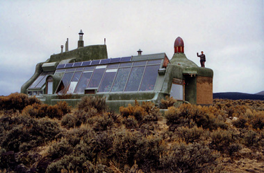 Source:http://www.students.ncl.ac.uk/n.m.simpson/earthships.htm